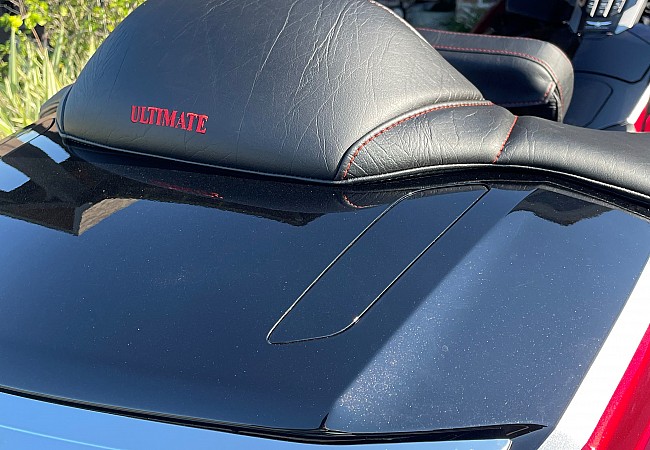 Honda Goldwing - Black seat with 1800 Wing logo (closeup of back)