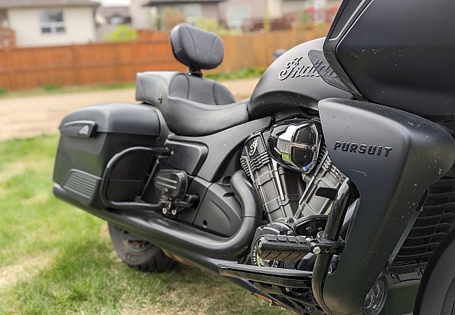 Indian Pursuit 2022 - Black Seat