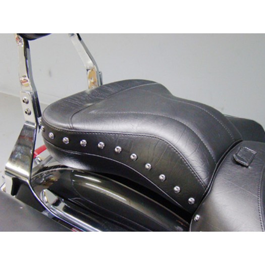 Boulevard C109 Passenger Seat - Plain or Studded