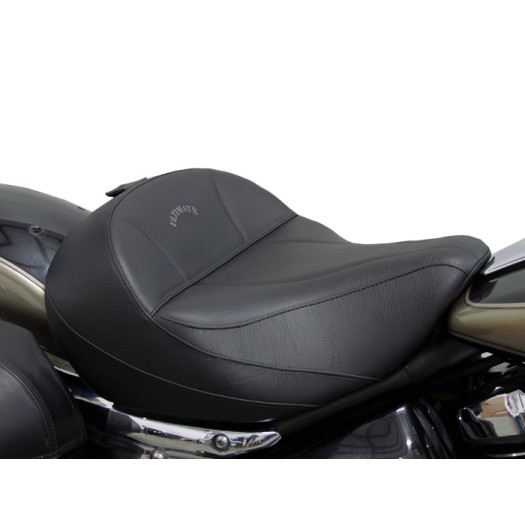 Roadliner / Stratoliner Lowrider Seat - Plain or Studded Roadliner / Stratoliner Lowrider Seat - Plain or Studded