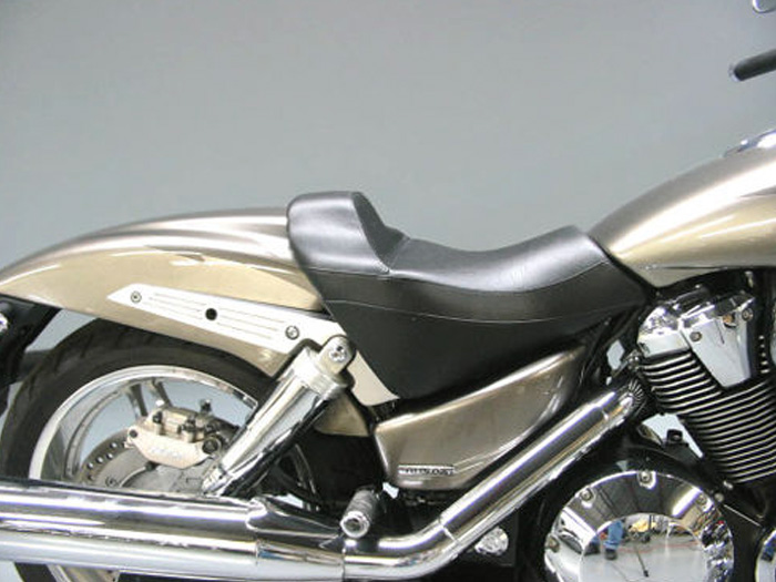 VTX 1800 F Midrider Seat - Plain or Studded
