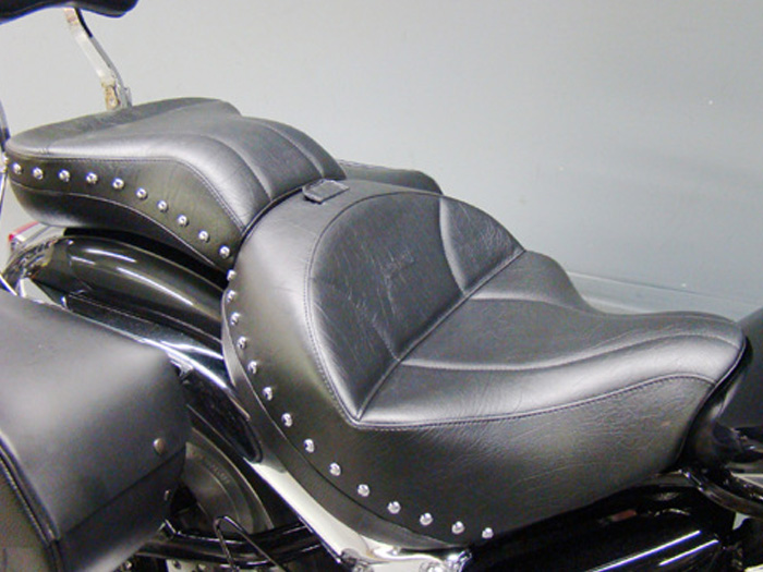 Boulevard C109 Seat and Passenger Seat - Plain or Studded