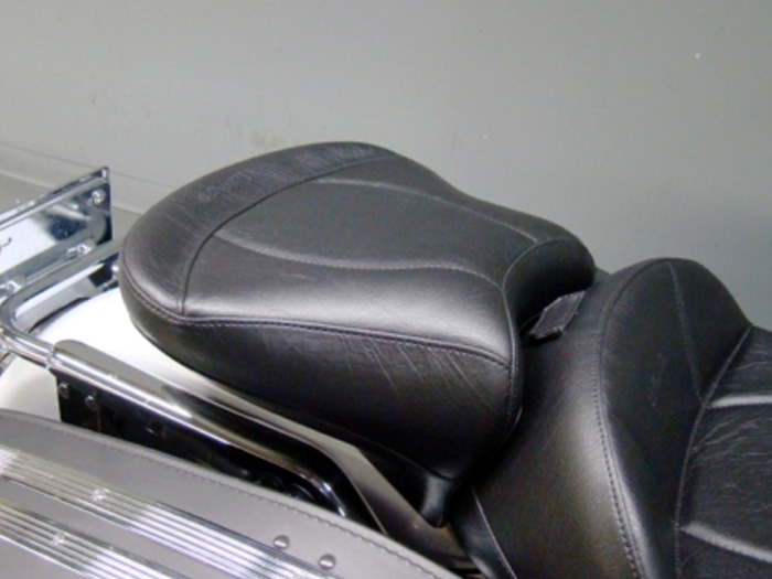 2-Piece Passenger Seat for Harley Davidson FLH