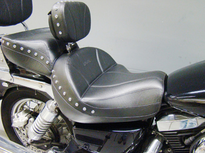Vulcan 1500 Seat, Passenger Seat and Driver Backrest - Plain or Studded