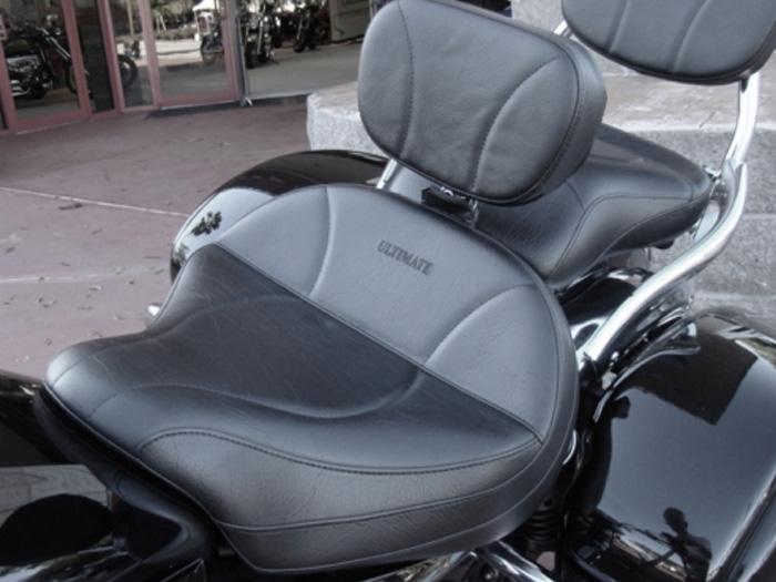 Vulcan 1600 Seat, Passenger Seat and Driver Backrest - Plain or Studded