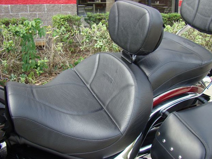 Vulcan 2000 Seat, Passenger Seat and Driver Backrest - Plain or Studded